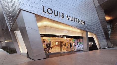 lv showroom near me|louis vuitton las vegas nv.